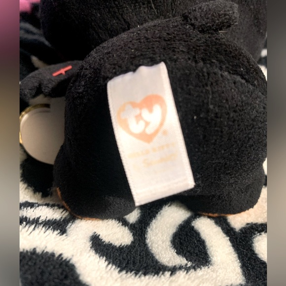TY Hello Kitty Halloween Beanie Baby Black and Orange Bat Plush - Picture 5 of 5